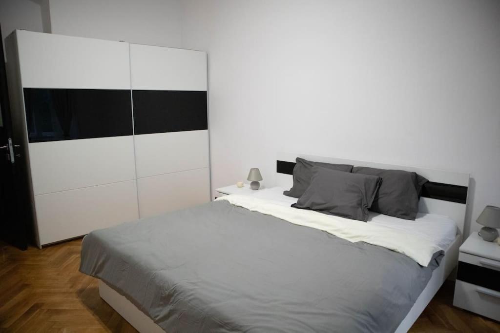 Modern Apartment In The Center Of פראג מראה חיצוני תמונה