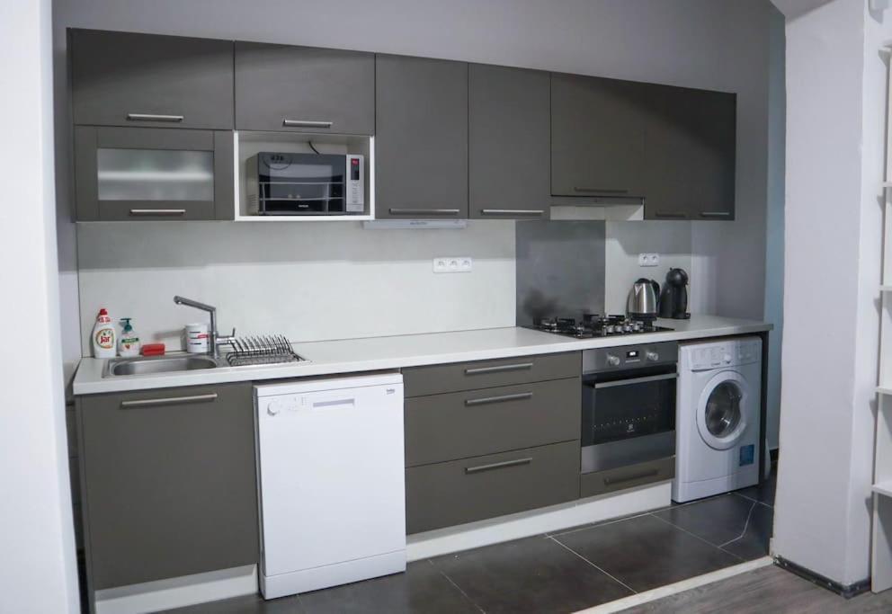 Modern Apartment In The Center Of פראג מראה חיצוני תמונה
