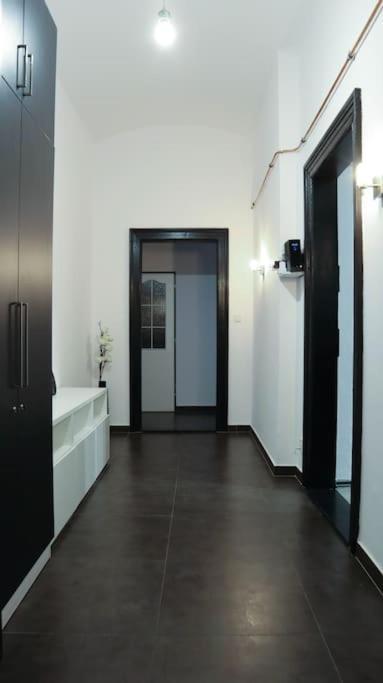 Modern Apartment In The Center Of פראג מראה חיצוני תמונה